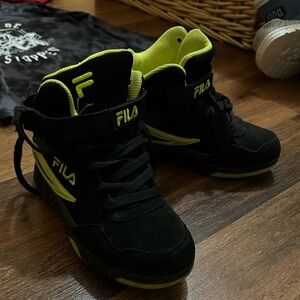 Barely worn boys Fila sneakers, size 1.5